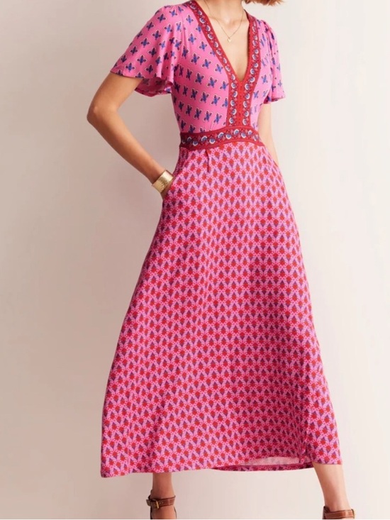 Boden Dresses & Skirts - Pink Patterned V-Neck Maxi Dress